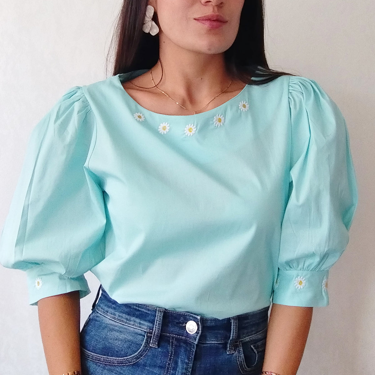 BLUSA MANGA BOMBACHA BORDADA