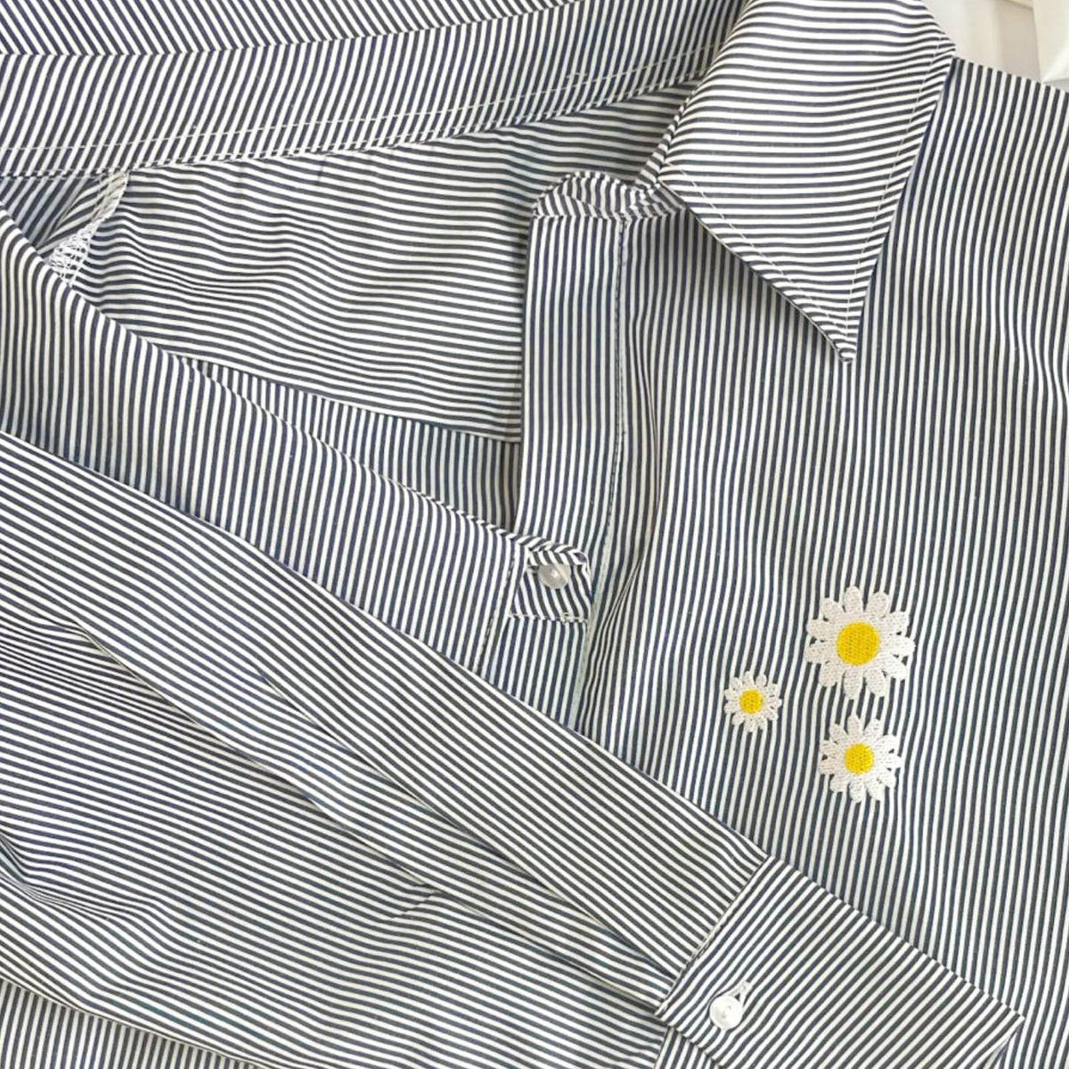 CAMISA ASIMÉTRICA BORDADA
