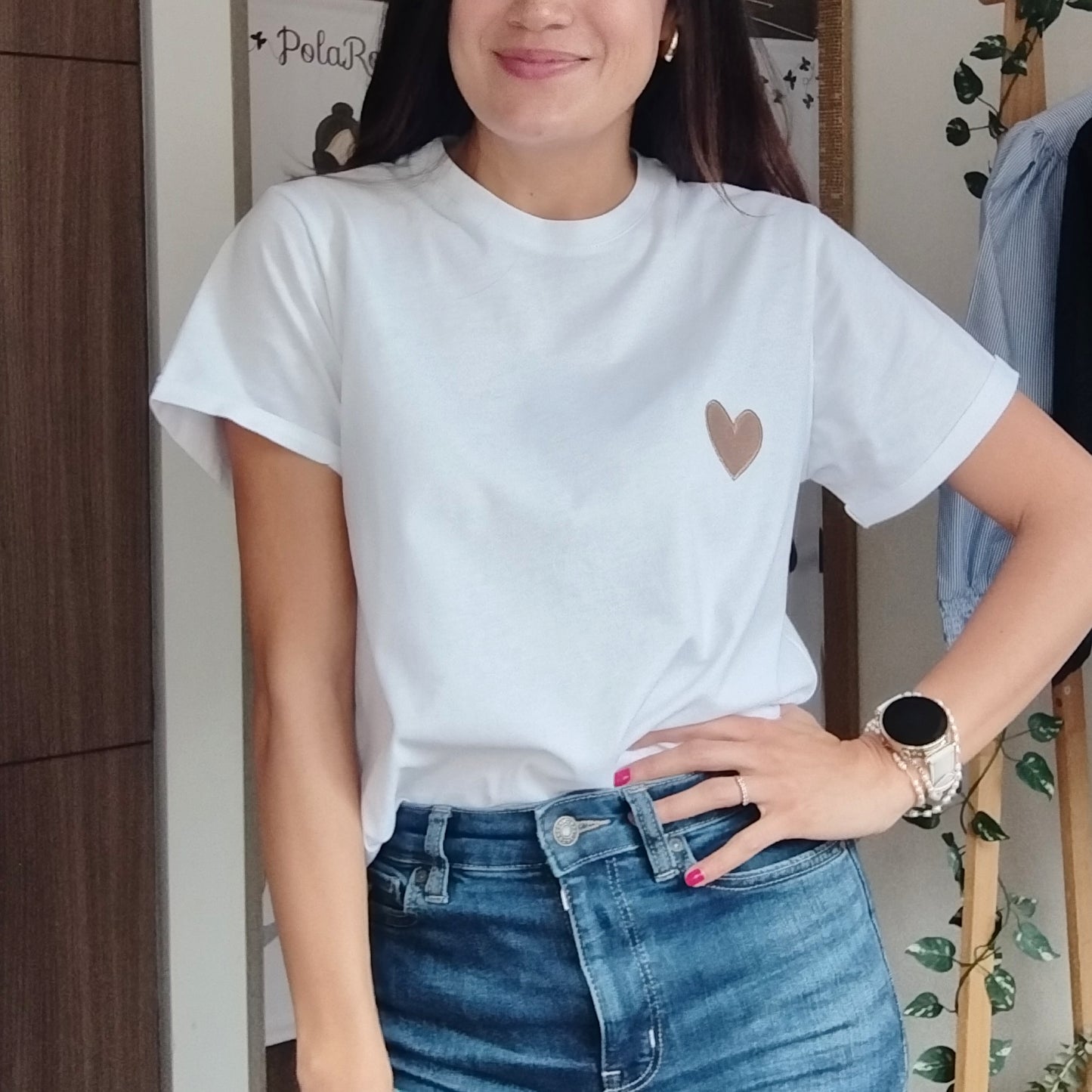 CAMISETA LOVE BORDADA