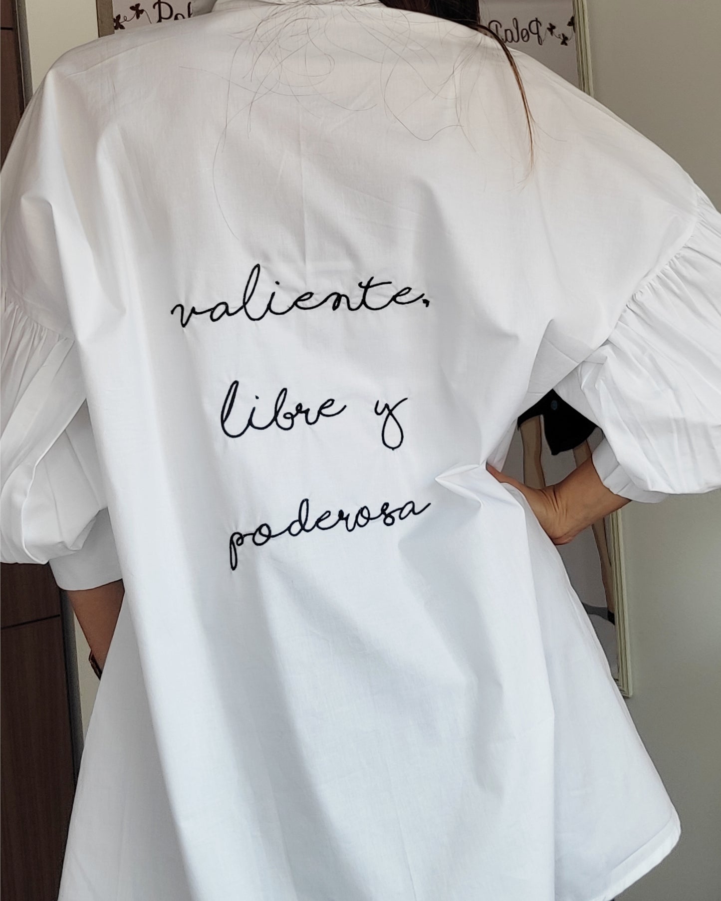 CAMISA ELIZA VALIENTE BORDADA