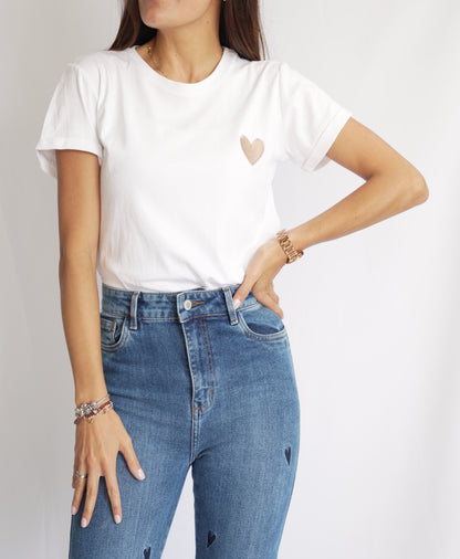 CAMISETA LOVE BORDADA