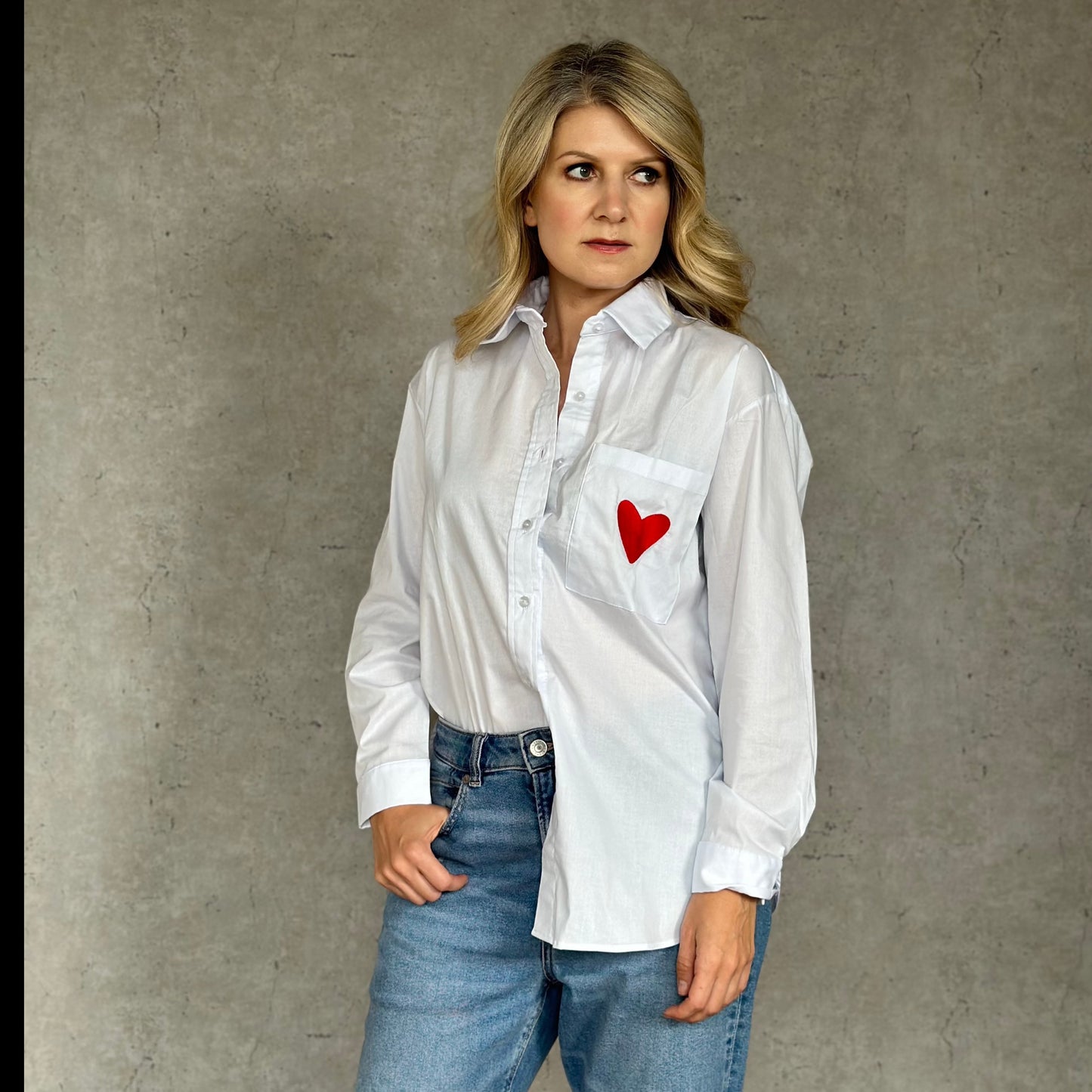 CAMISA FLORA VALIENTE BORDADA