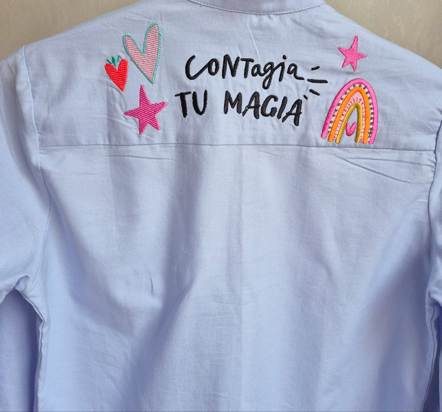 CAMISA BORDADA MAGIA