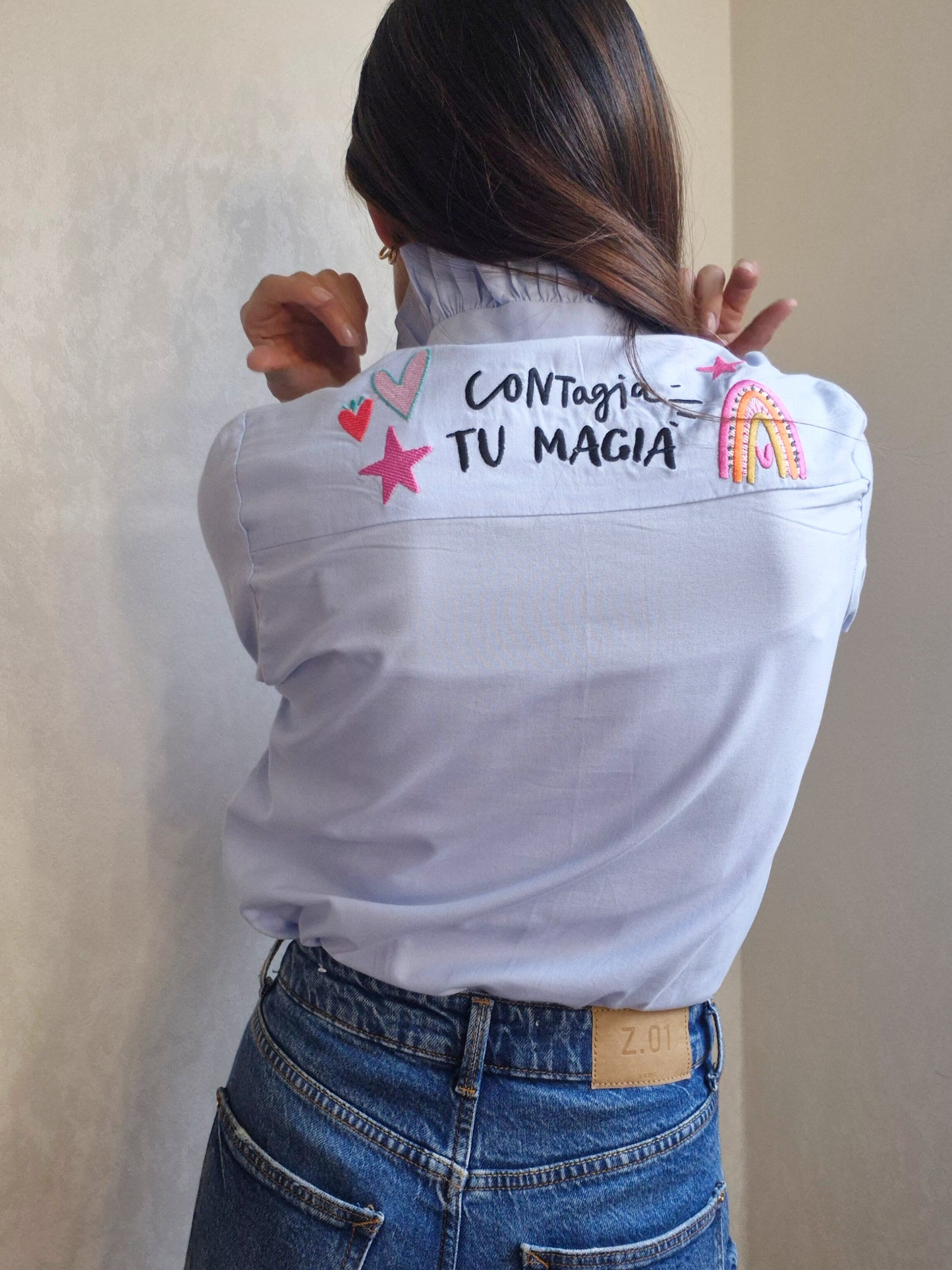 CAMISA BORDADA MAGIA