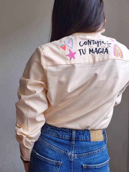 CAMISA BORDADA MAGIA