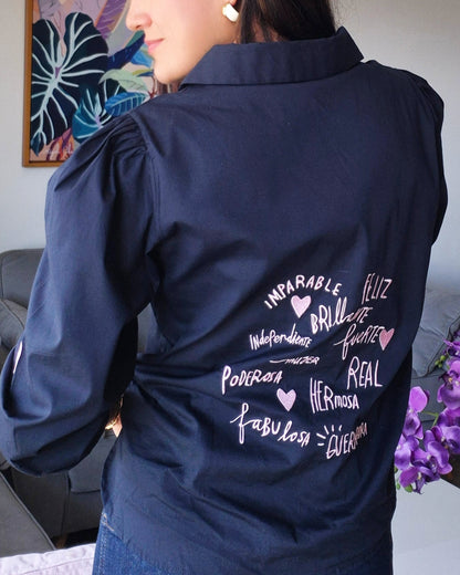 CAMISA BORDADA AMOR PROPIO