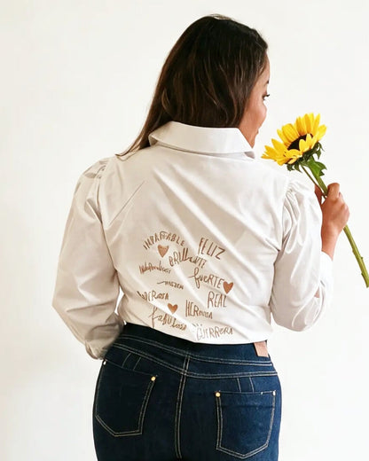CAMISA BORDADA AMOR PROPIO