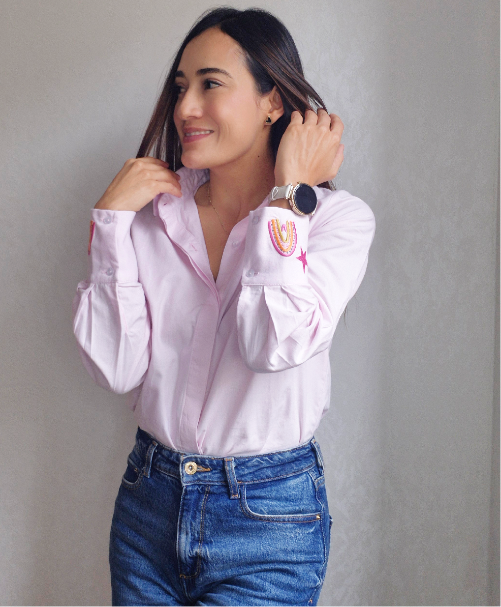 CAMISA BORDADA MAGIA CUELLO CAMISERO