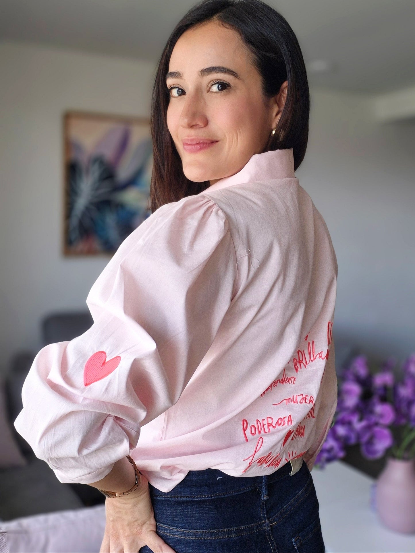 CAMISA BORDADA AMOR PROPIO
