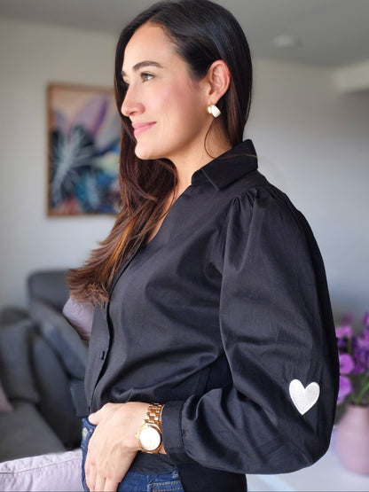 CAMISA BORDADA AMOR PROPIO